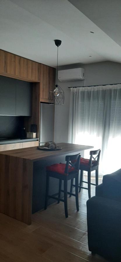 Lovely Guesthouse - 58M2 Mountain View Ioannina Buitenkant foto