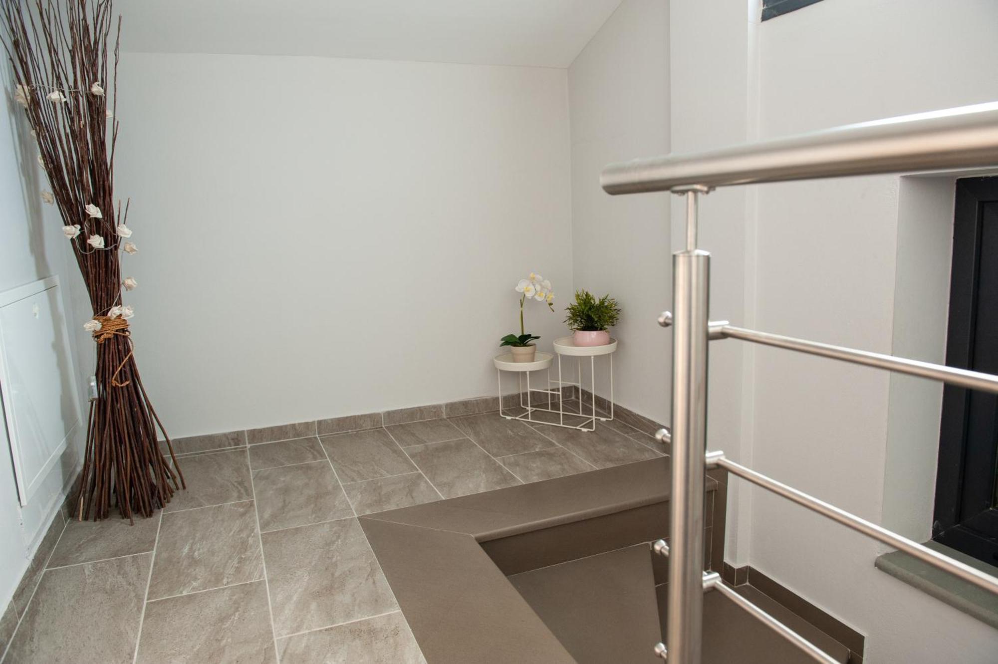 Lovely Guesthouse - 58M2 Mountain View Ioannina Buitenkant foto