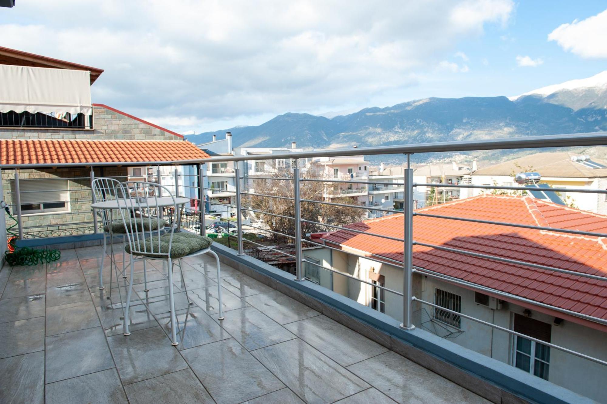 Lovely Guesthouse - 58M2 Mountain View Ioannina Buitenkant foto