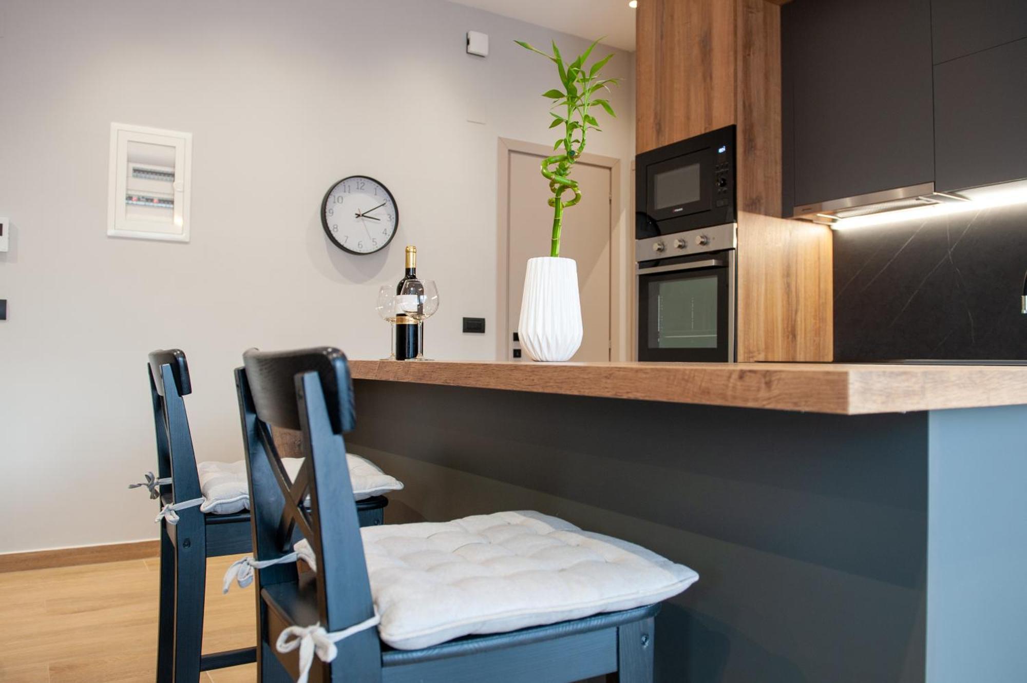 Lovely Guesthouse - 58M2 Mountain View Ioannina Buitenkant foto